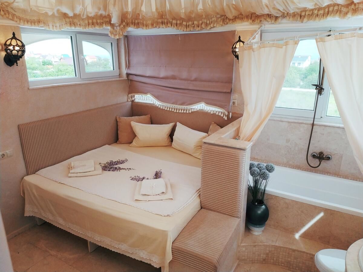 Мини-отель Farneliya club-hotel Черноморск