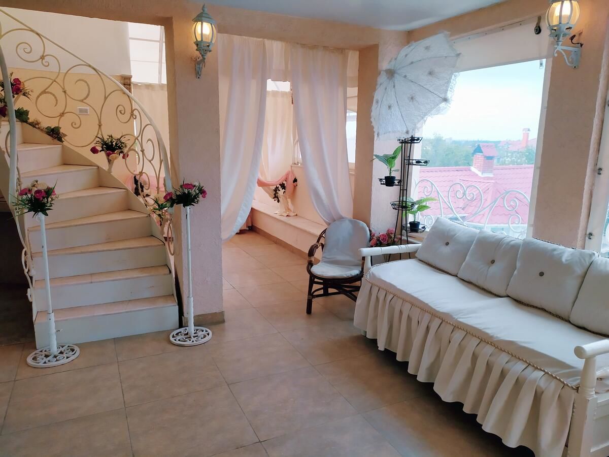 Мини-отель Farneliya club-hotel Черноморск