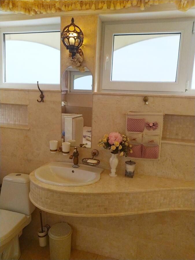 Мини-отель Farneliya club-hotel Черноморск