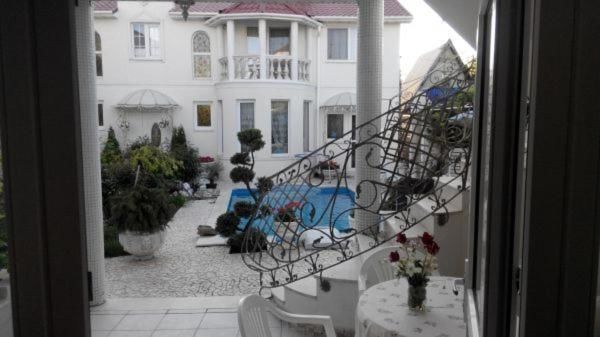 Мини-отель Farneliya club-hotel Черноморск-56
