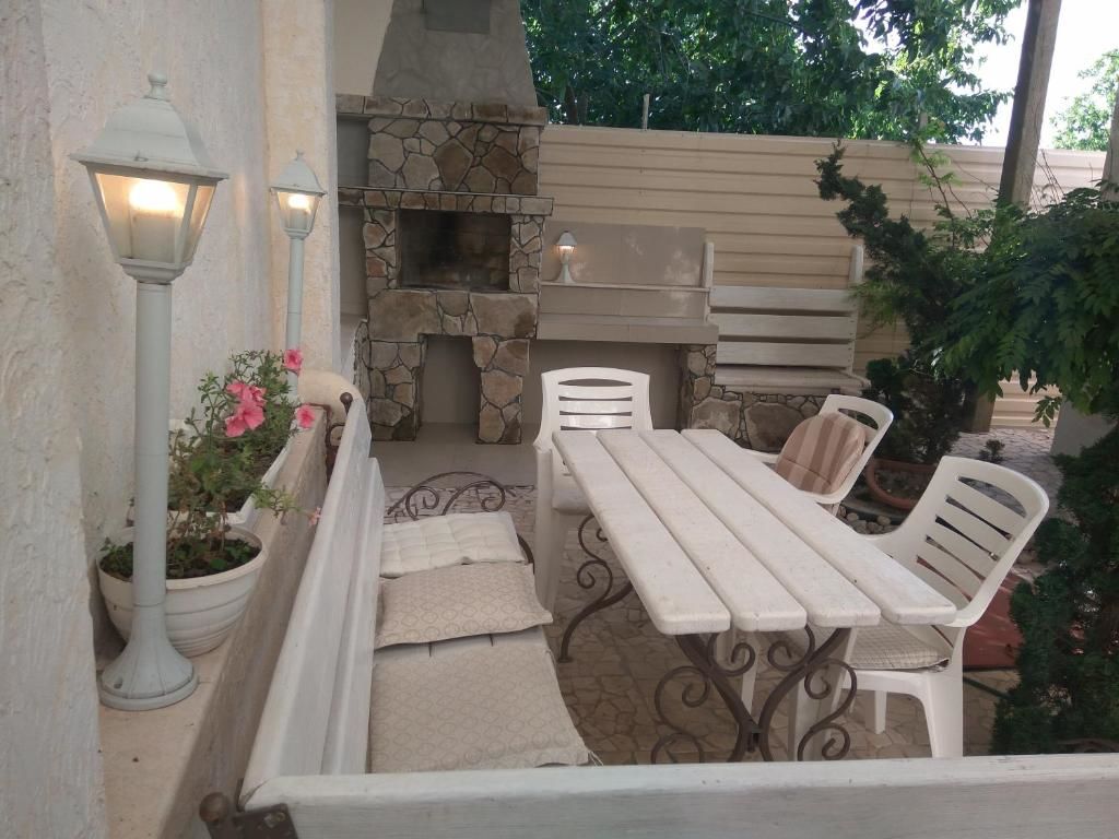 Мини-отель Farneliya club-hotel Черноморск-96